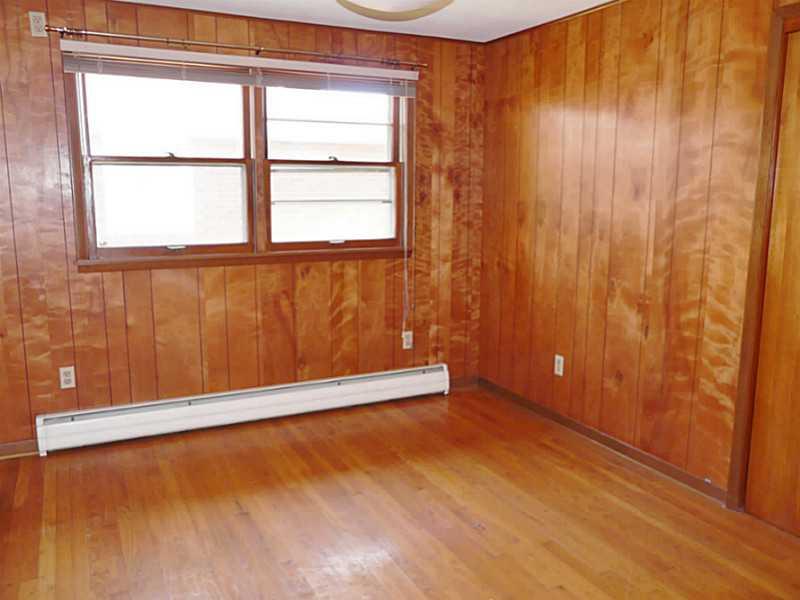 718 Piccadilly Road Anderson, IN 46013 - Photo 9 of 14 Gallery Image 9