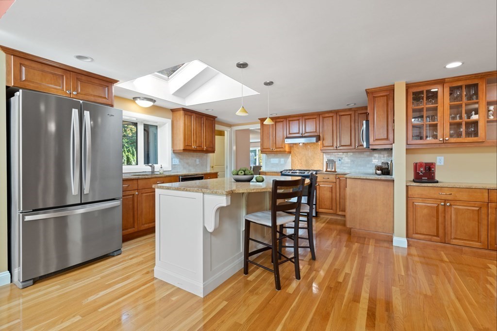 120 Country Club Road Newton, MA 02459 - Photo 4 of 25 Gallery Image 4