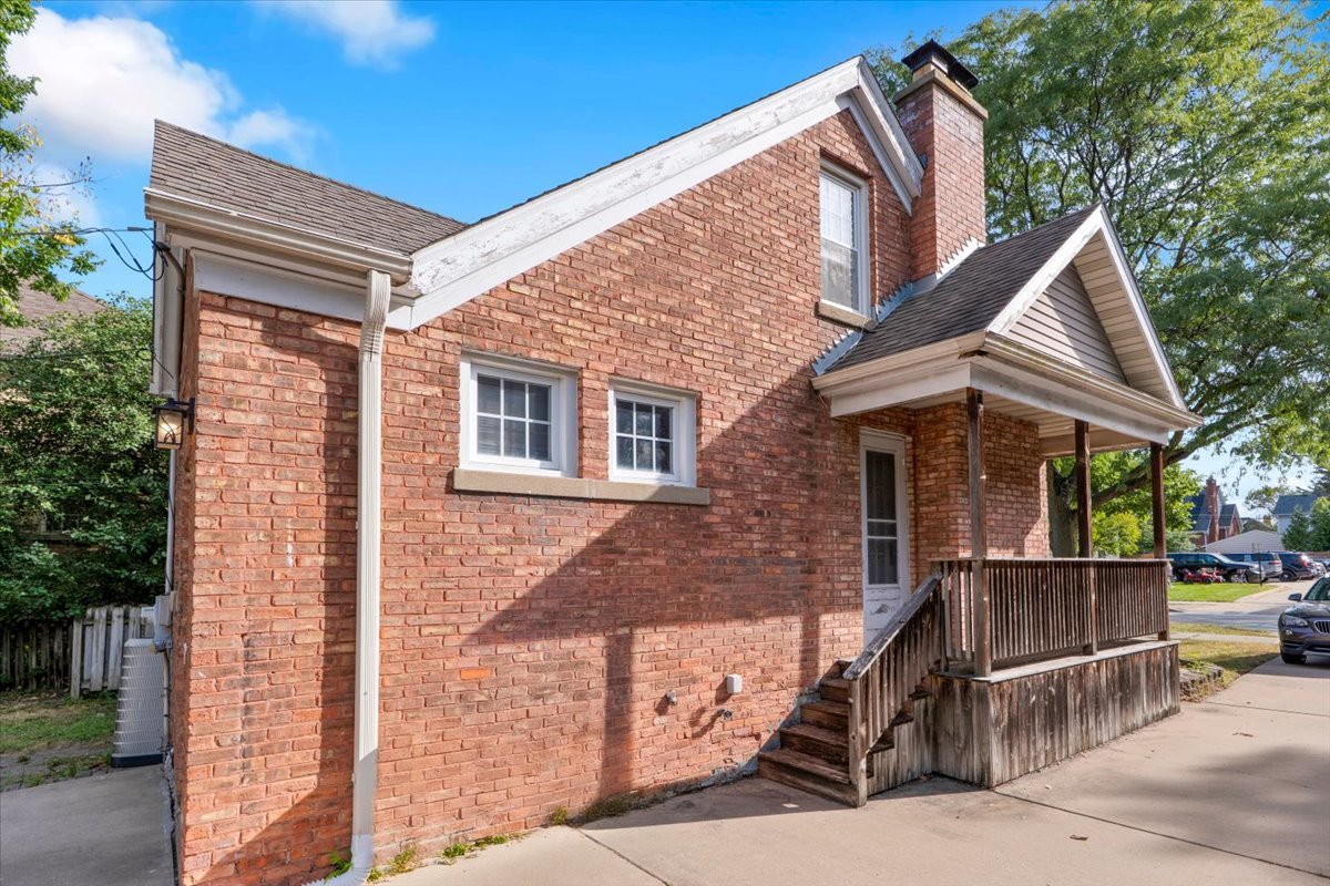 4328 Wolf Road Western Springs, IL 60558 - Photo 27 of 30 Gallery Image 27