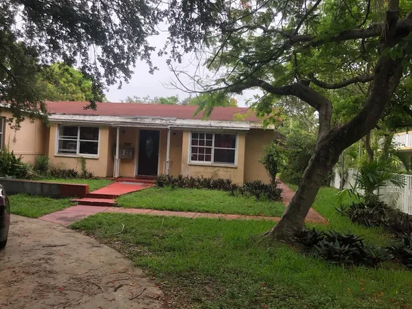$875,000 | 1922 Jefferson Street, Hollywood, FL 33020