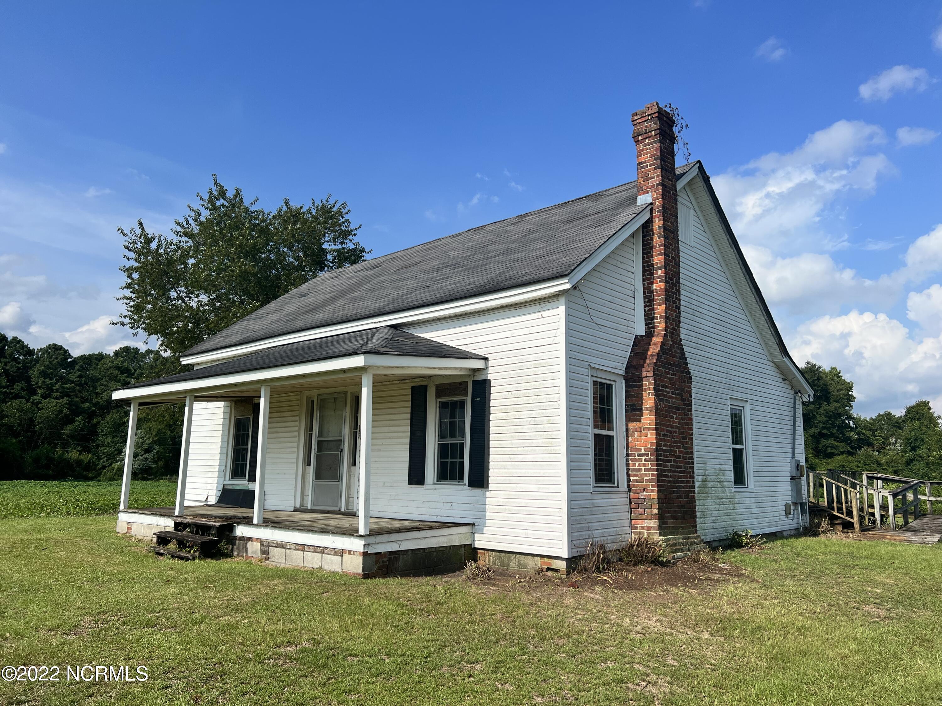 154 Doc Brown Road Magnolia, NC 28453 - Photo 1 of 14 82A51D9A-7B38-4B9E-86F1-5026EA47B808