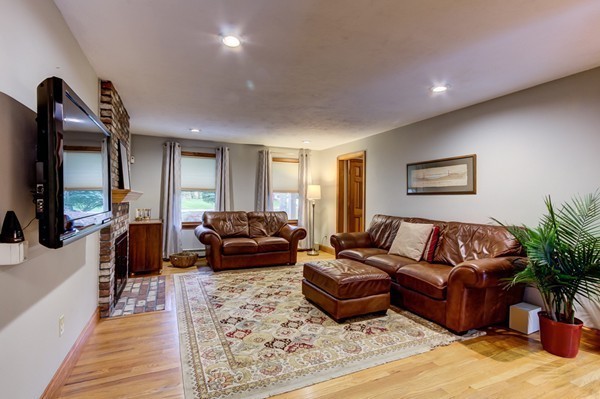 12 Pheasant Hill Road Hopkinton, MA 01748 - Photo 12 of 28 Gallery Image 12