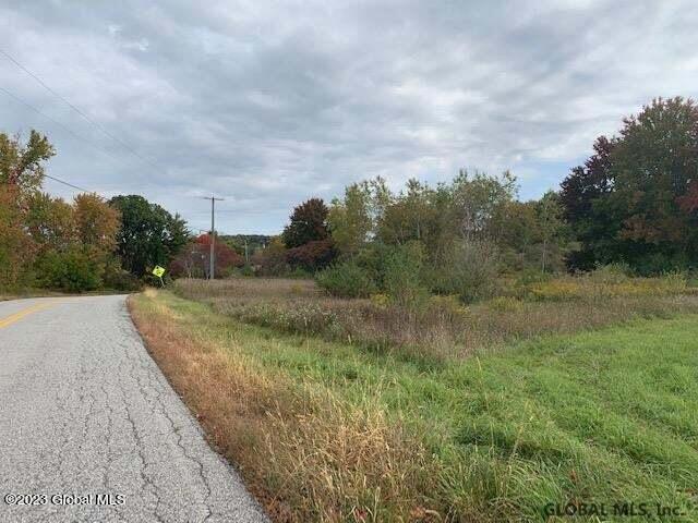 122 Groveside Road Hoosick Falls, NY 12090 - Photo 1 of 20 20211118083034649177000000-o