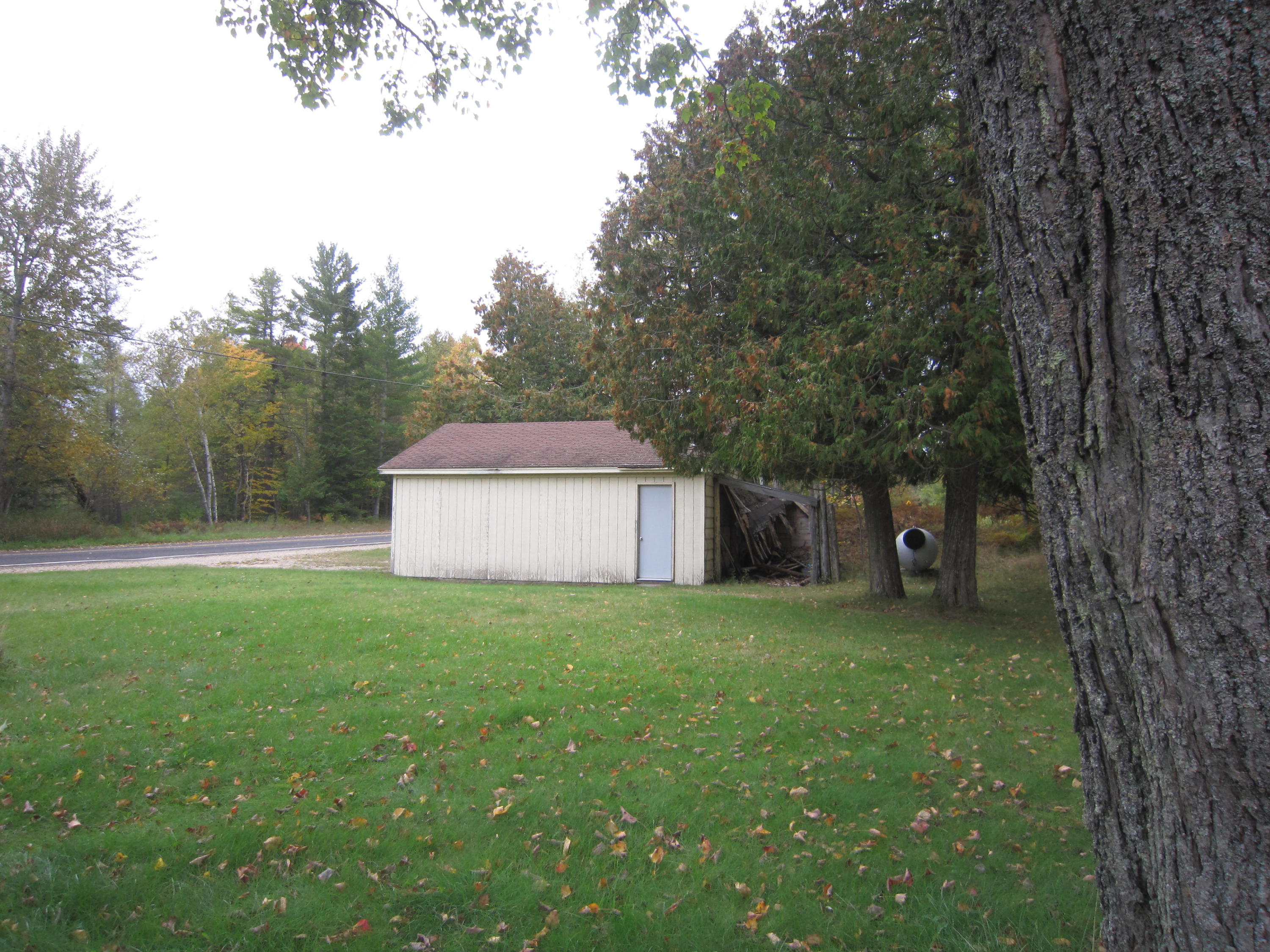 676 West Gulliver Lake Road Gulliver, MI 49840 - Photo 3 of 16 Gallery Image 3