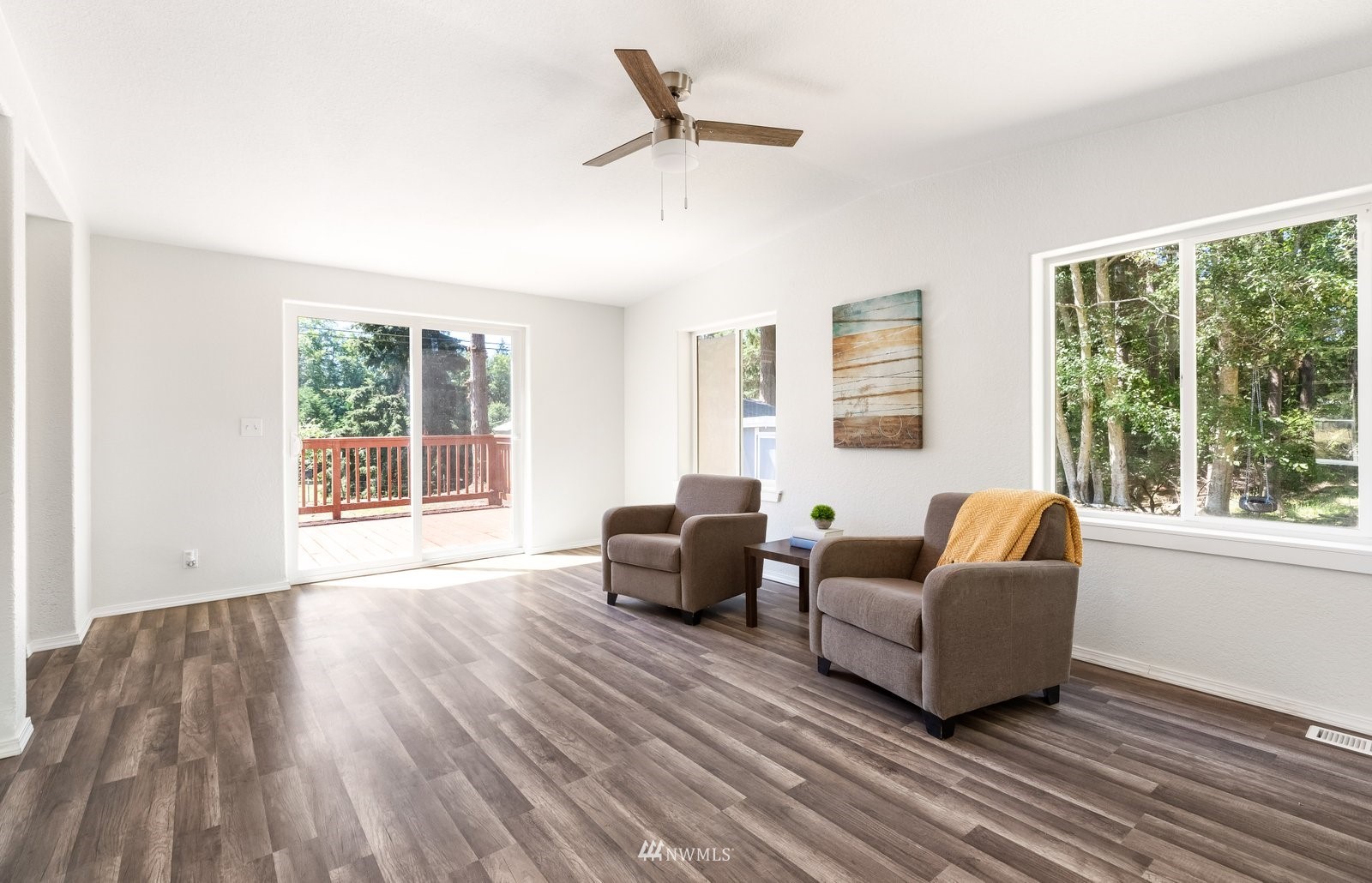 4429 Lyon Road Oak Harbor, WA 98277 - Photo 11 of 25 Gallery Image 11