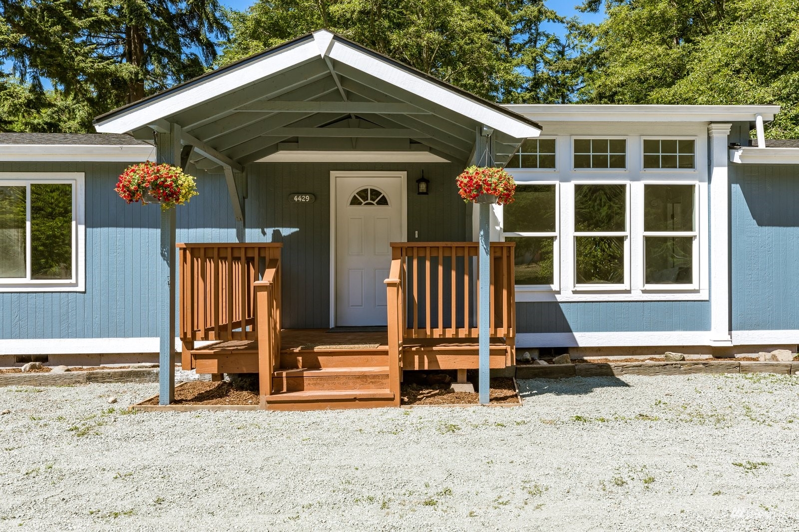 4429 Lyon Road Oak Harbor, WA 98277 - Photo 2 of 25 Gallery Image 2