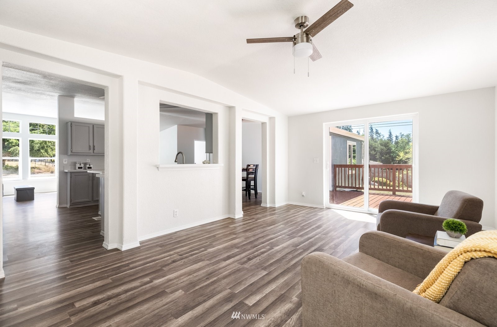 4429 Lyon Road Oak Harbor, WA 98277 - Photo 10 of 25 Gallery Image 10