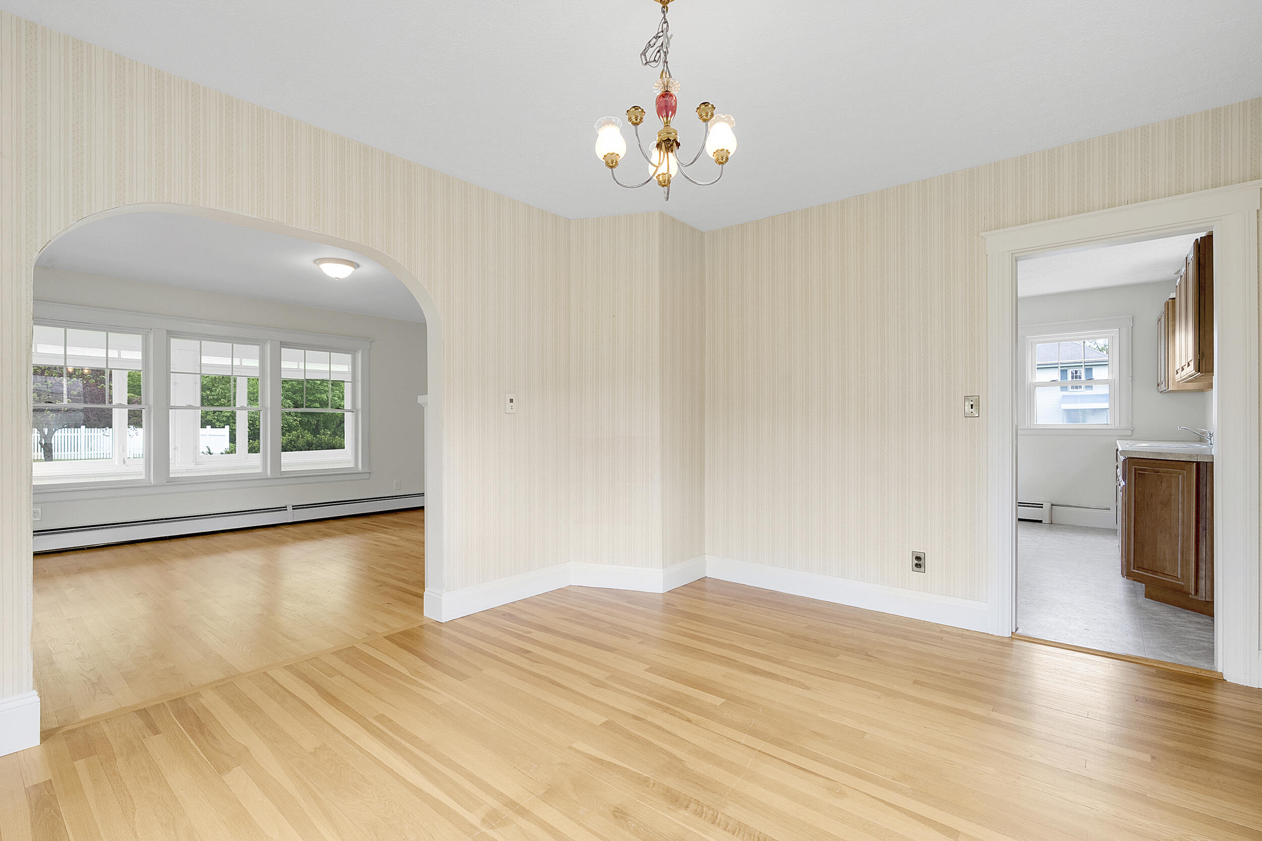 606 Main Street Springvale, ME 04083 - Photo 13 of 42 15_606main-6