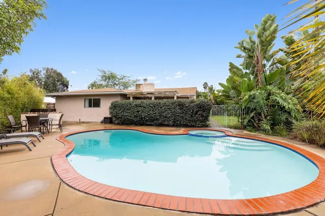 $749,000 | 855 Rosemary Lane, Vista, CA 92081