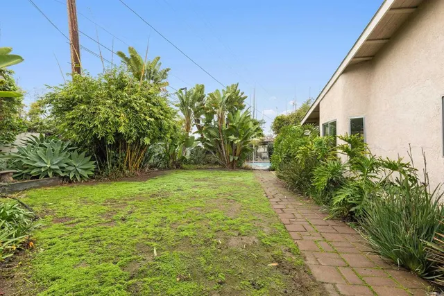 $749,000 | 855 Rosemary Lane, Vista, CA 92081