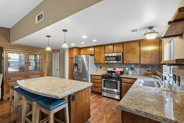 $749,000 | 855 Rosemary Lane, Vista, CA 92081