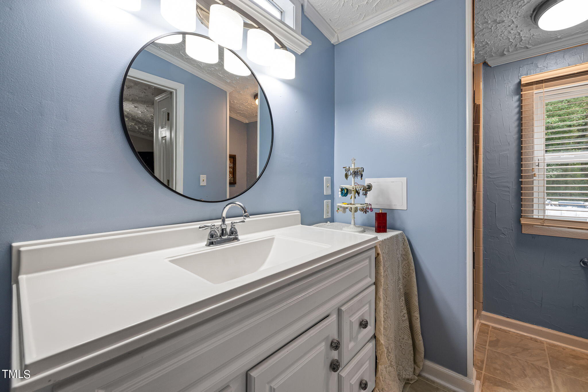 4716 Edwards Lane Raleigh, NC 27606 - Photo 11 of 37 Edwards Lane