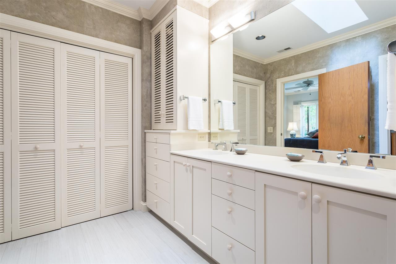2012 Oakton Drive Raleigh, NC 27606 - Photo 26 of 30 Photo 26