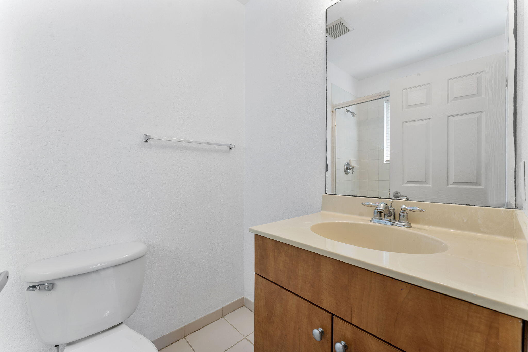 1955 Hibiscus Lane Riviera Beach, FL 33404 - Photo 19 of 30 Primary Bathroom