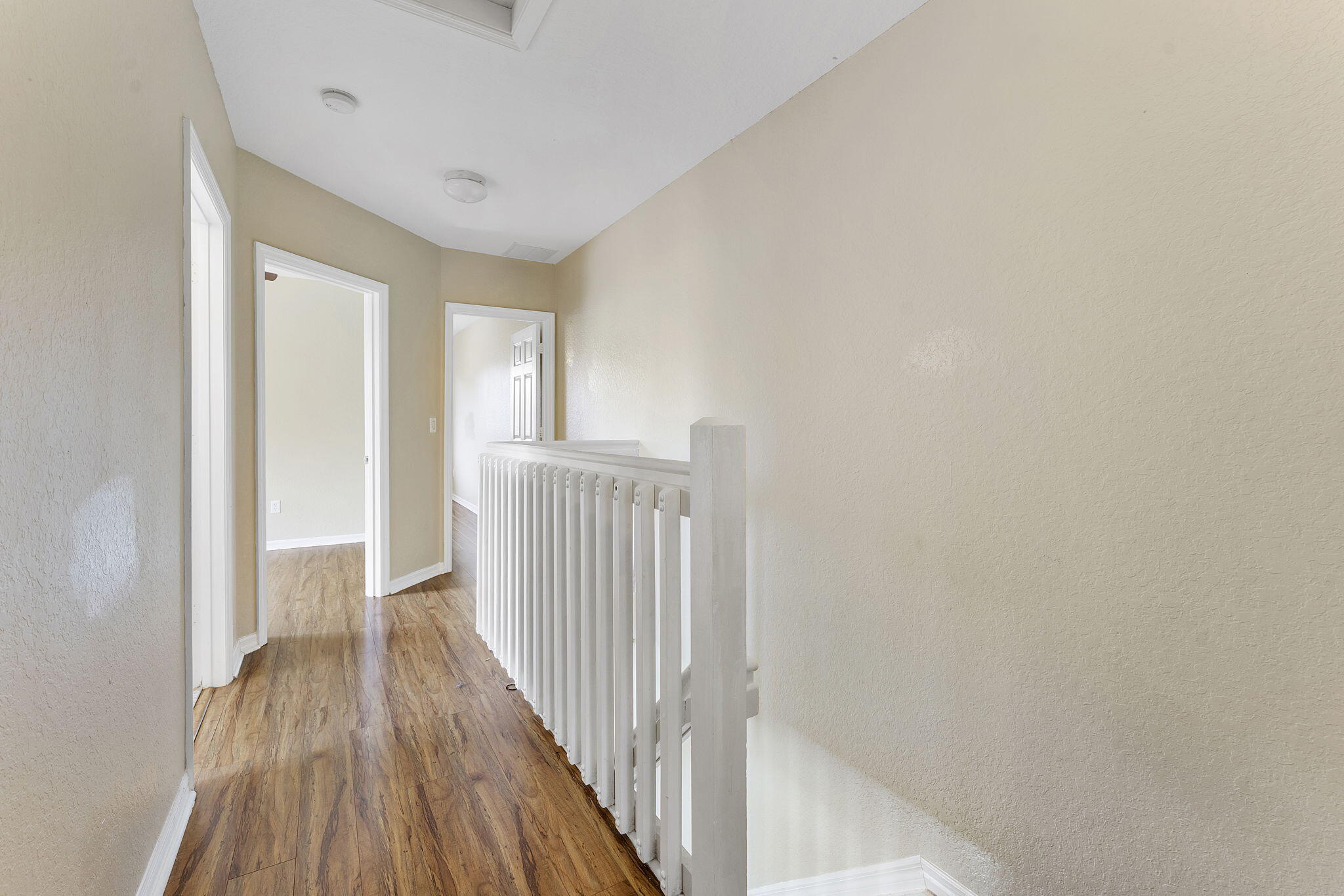1955 Hibiscus Lane Riviera Beach, FL 33404 - Photo 21 of 30 2nd Floor Walk way