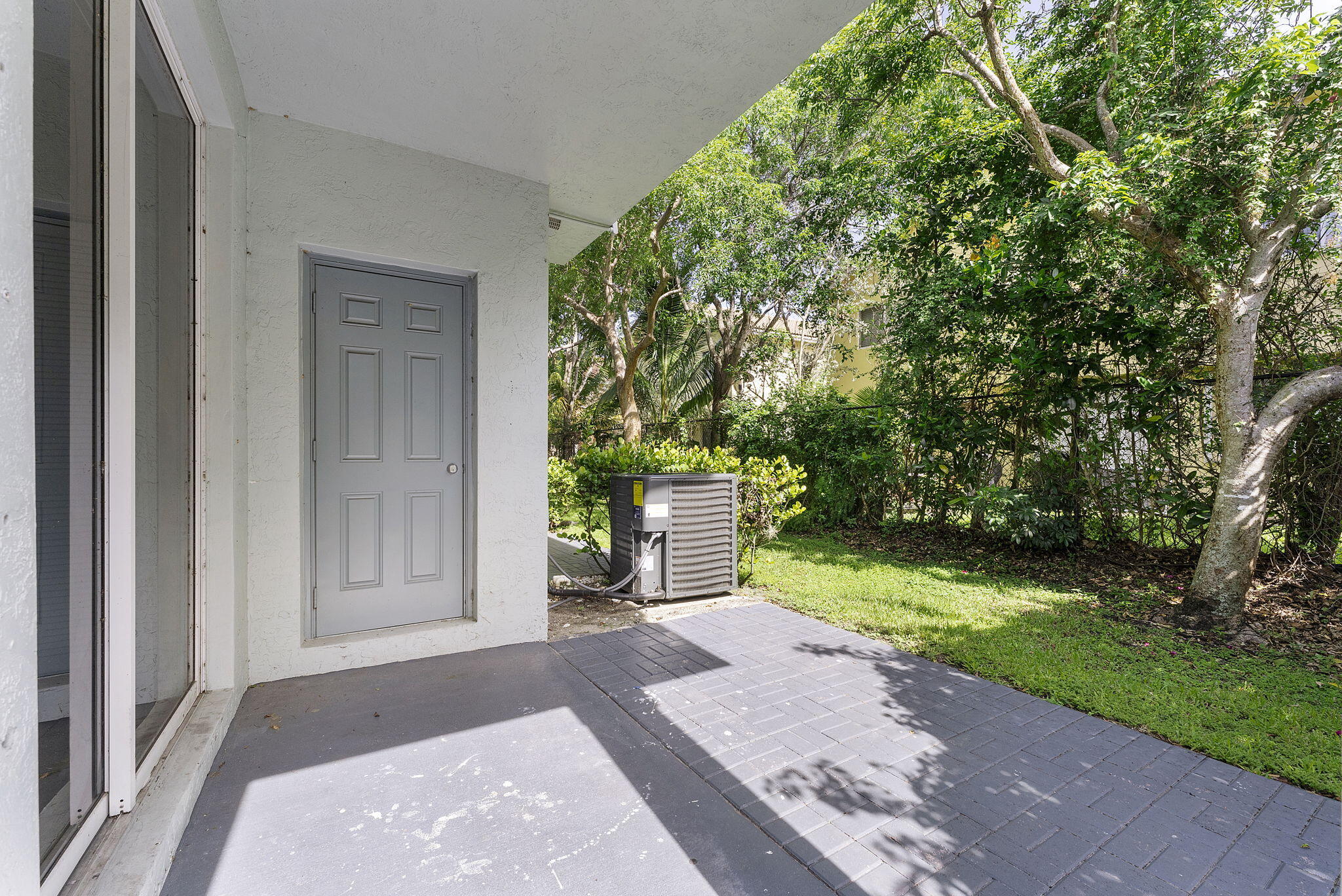 1955 Hibiscus Lane Riviera Beach, FL 33404 - Photo 25 of 30 Back of the House
