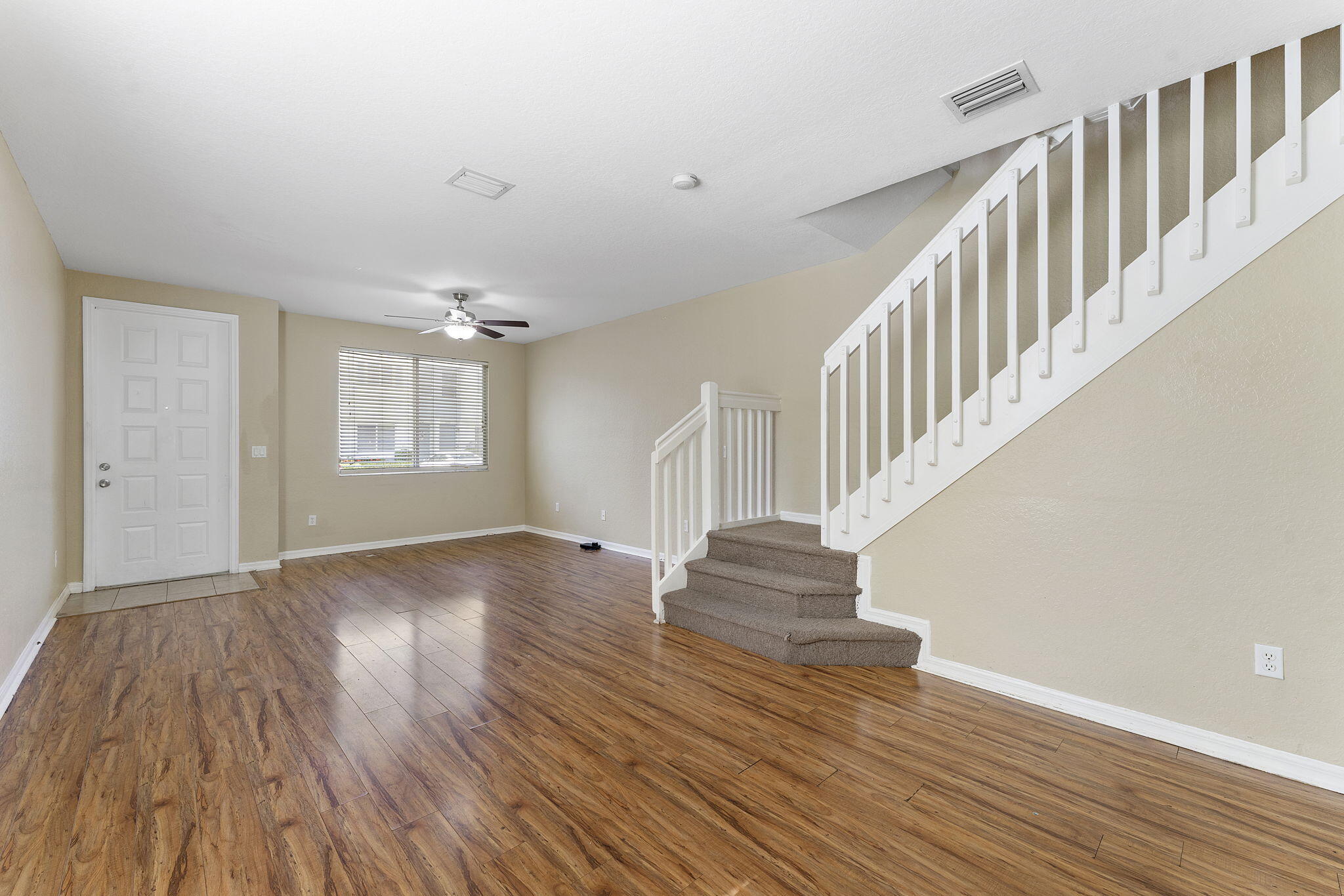 1955 Hibiscus Lane Riviera Beach, FL 33404 - Photo 6 of 30 Living Area with Dinning Area
