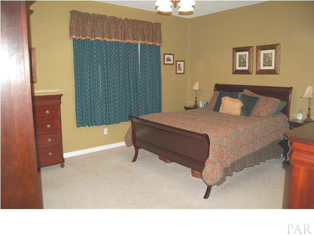 7185 Woodside Road Pensacola, FL 32526 - Photo 9 of 19 Master bedroom