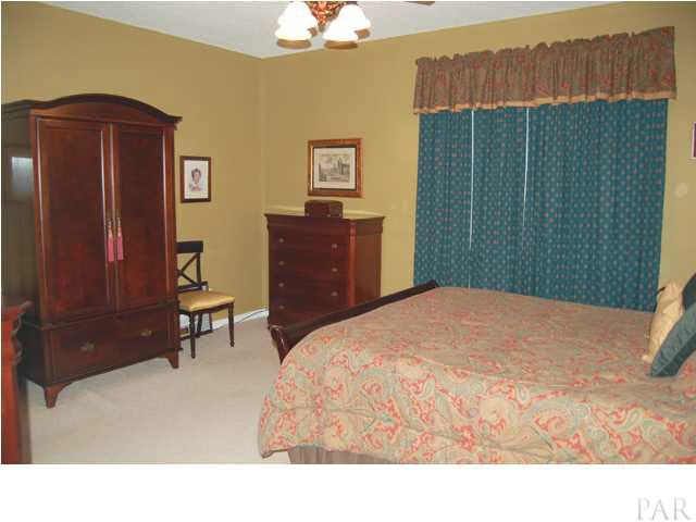7185 Woodside Road Pensacola, FL 32526 - Photo 10 of 19 Master bedroom
