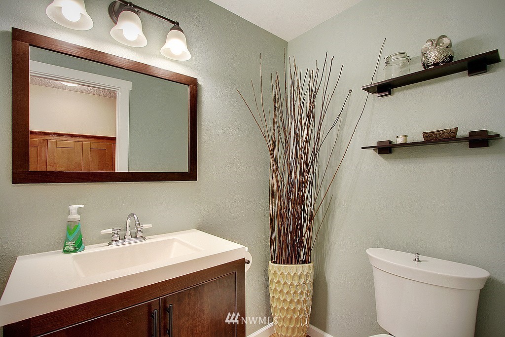 14909 Tiger Mountain Road Southeast Issaquah, WA 98027 - Photo 18 of 23 Gallery Image 18