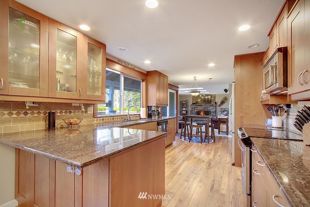 14909 Tiger Mountain Road Southeast Issaquah, WA 98027 - Photo 10 of 23 Gallery Image 10