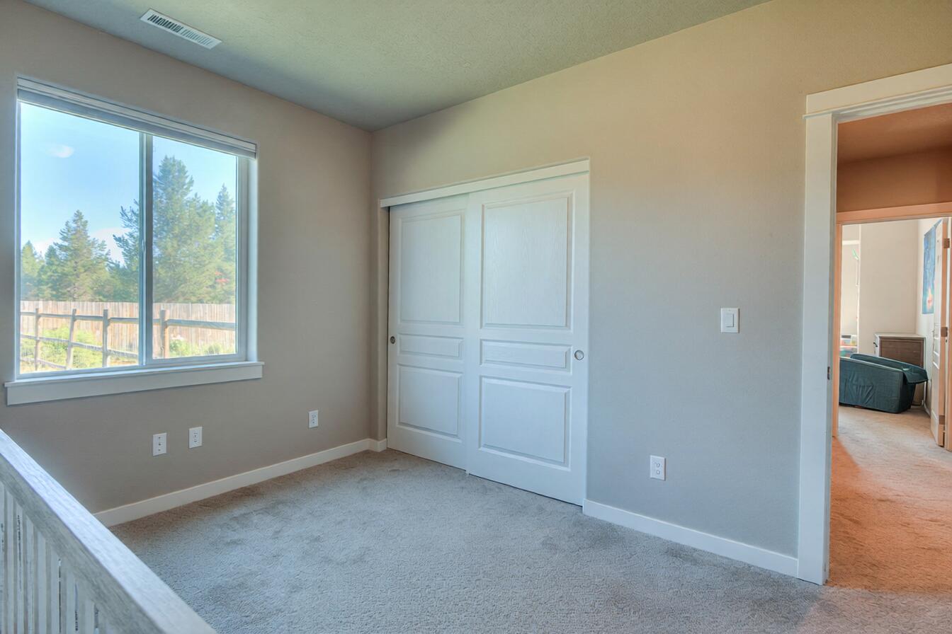 53475 Bridge Drive La Pine, OR 97739 - Photo 14 of 34 IMG_7155