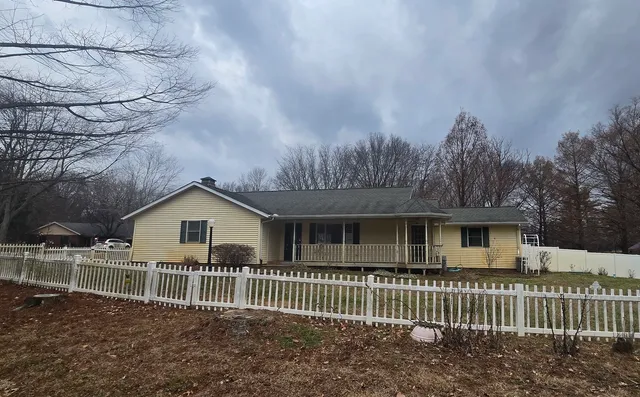 $275,000 | 1115 South Clapper Court, Mahomet, IL 61853