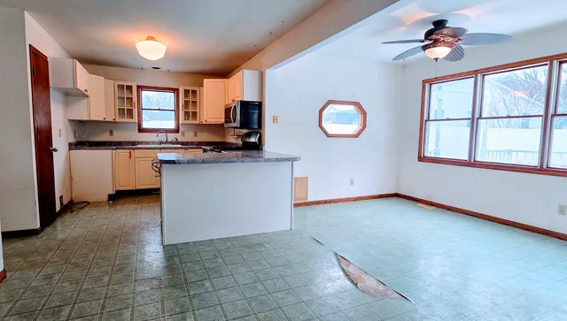 $275,000 | 1115 South Clapper Court, Mahomet, IL 61853