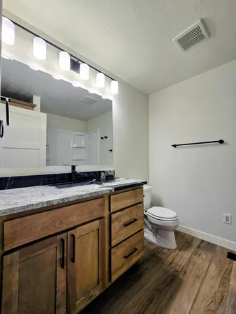 $375,000 | 406 8th Avenue Southwest, Pipestone, MN 56164