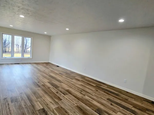 $375,000 | 406 8th Avenue Southwest, Pipestone, MN 56164