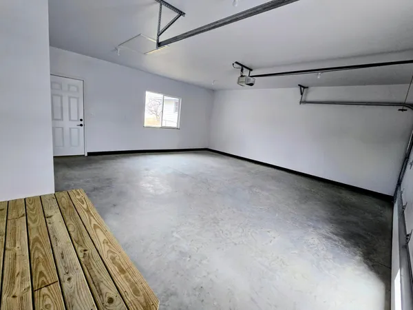 $375,000 | 406 8th Avenue Southwest, Pipestone, MN 56164