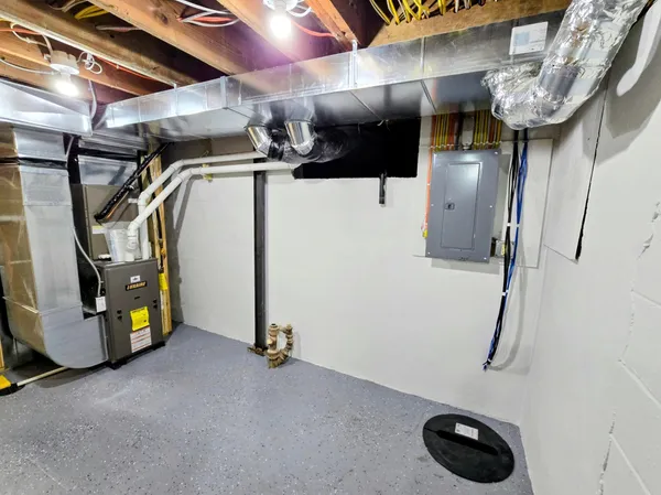 $375,000 | 406 8th Avenue Southwest, Pipestone, MN 56164