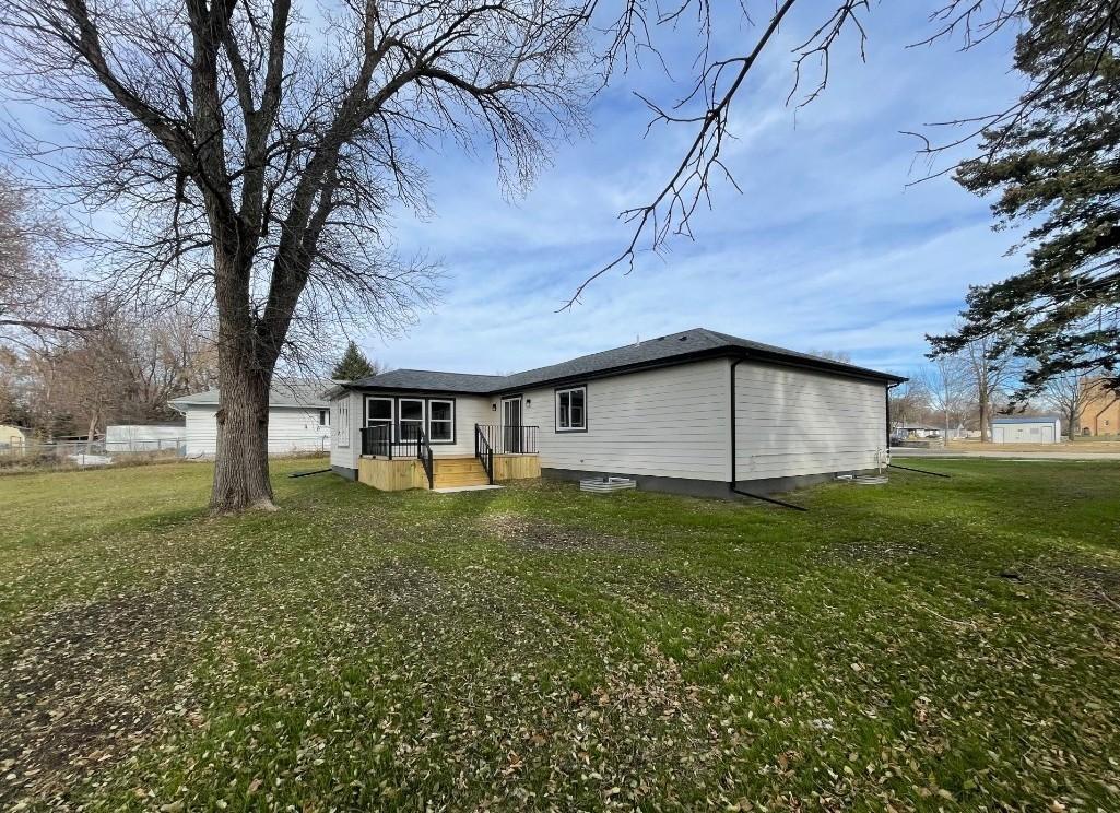 406 8th Avenue Southwest Pipestone, MN 56164 - Photo 59 of 61