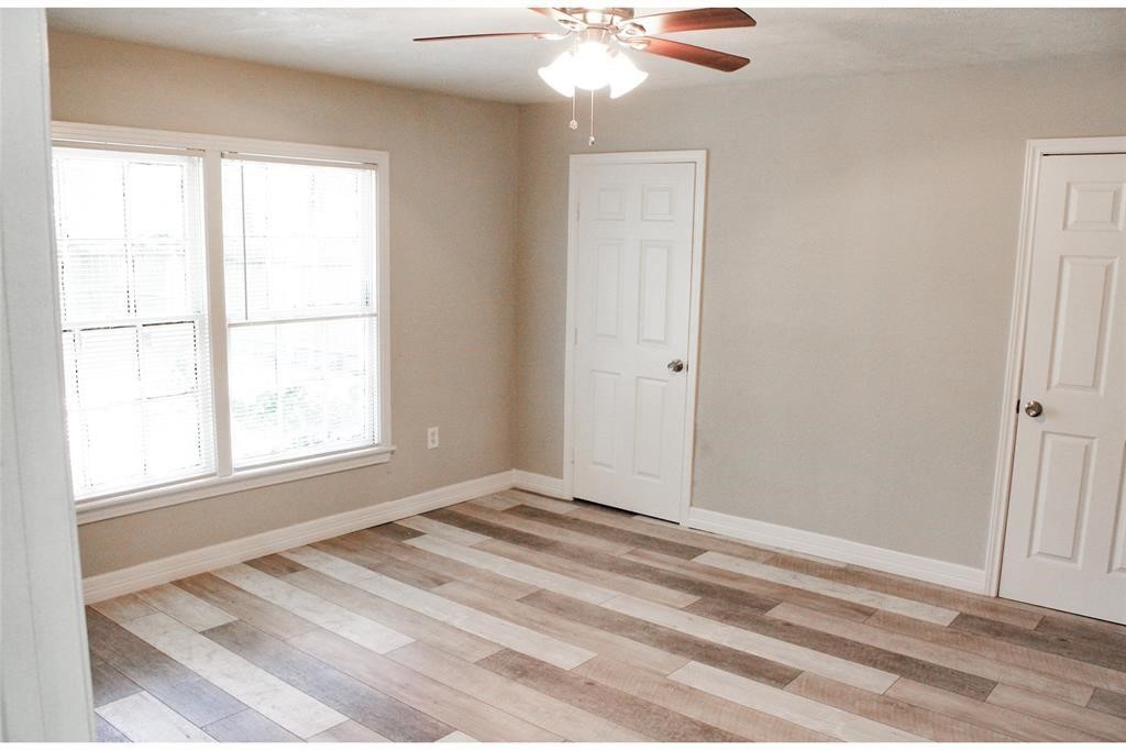 1604 Florida Street Baytown, TX 77520 - Photo 5 of 12