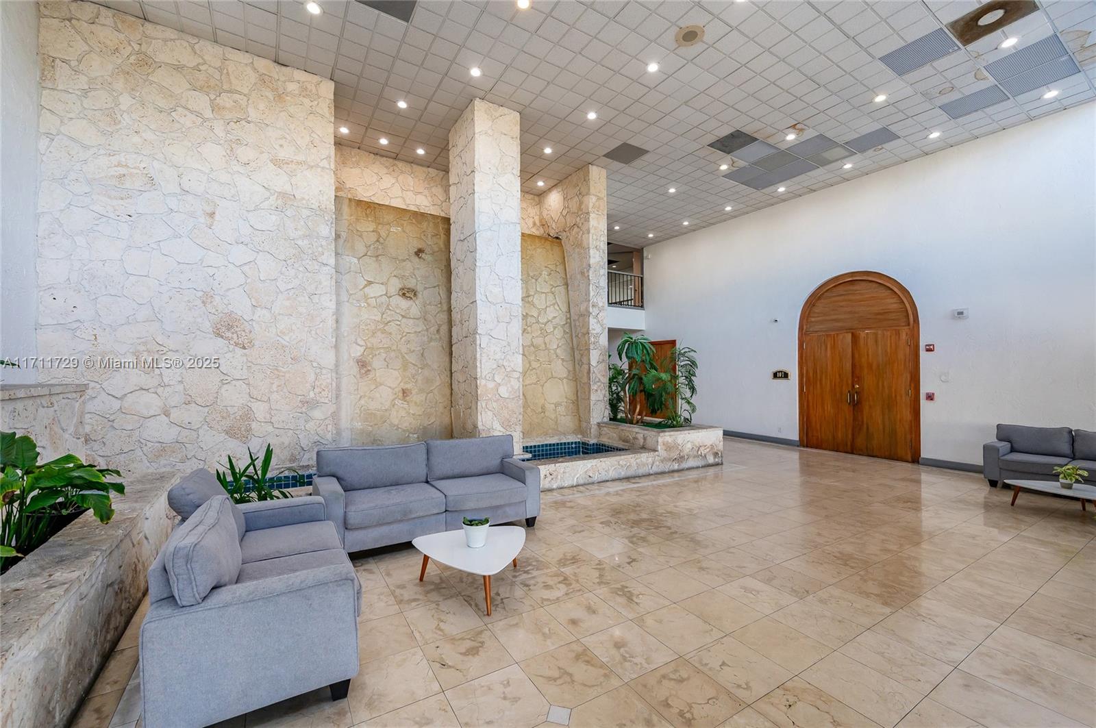 13499 Biscayne Boulevard, Unit 807 North Miami, FL 33181 - Photo 2 of 29