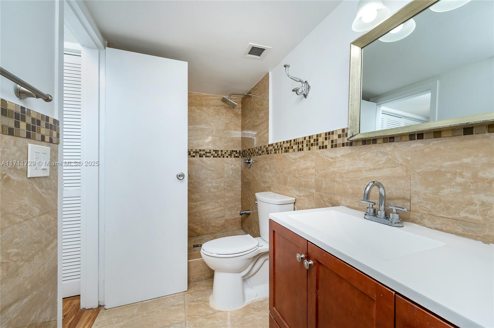 13499 Biscayne Boulevard, Unit 807 North Miami, FL 33181 - Photo 27 of 29