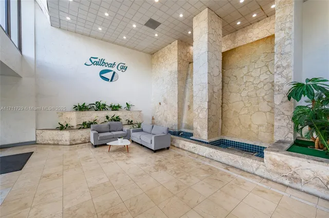 $1,900 | 13499 Biscayne Boulevard, Unit 807, North Miami, FL 33181