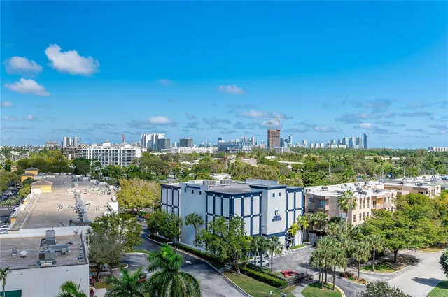 $1,900 | 13499 Biscayne Boulevard, Unit 807, North Miami, FL 33181