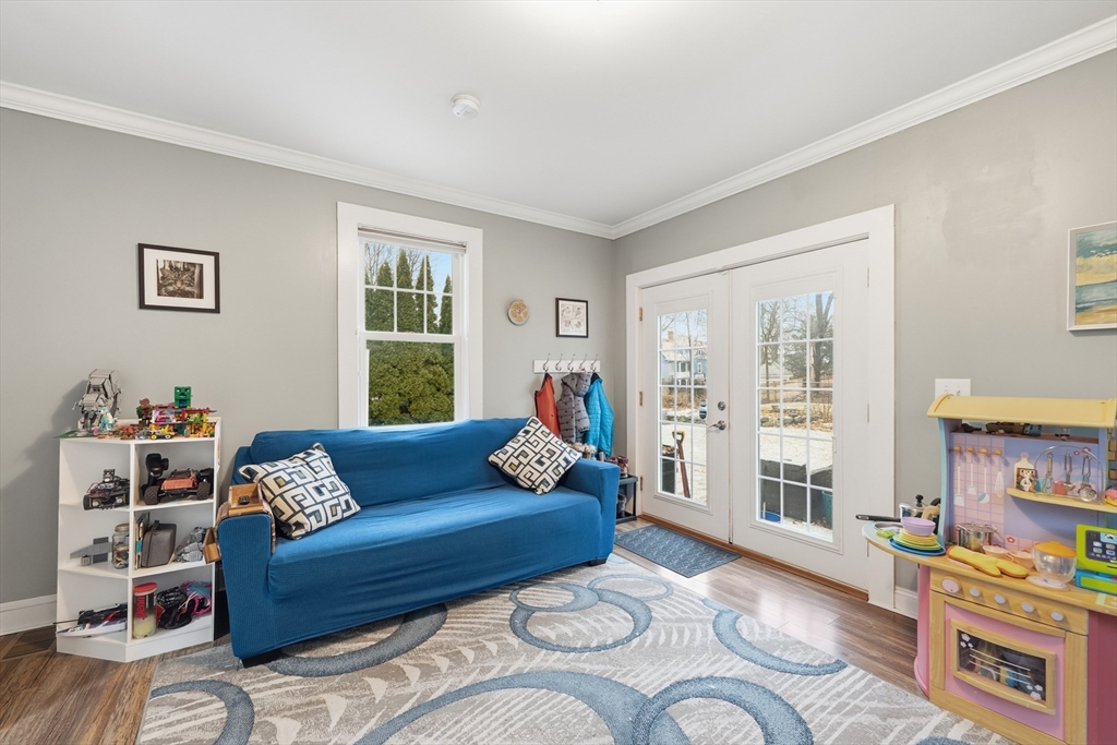 14 Harrison Avenue Beverly, MA 01915 - Photo 15 of 38