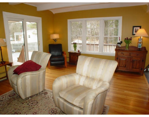 21 Pinecrest Road Andover, MA 01810 - Photo 4 of 12 Gallery Image 4