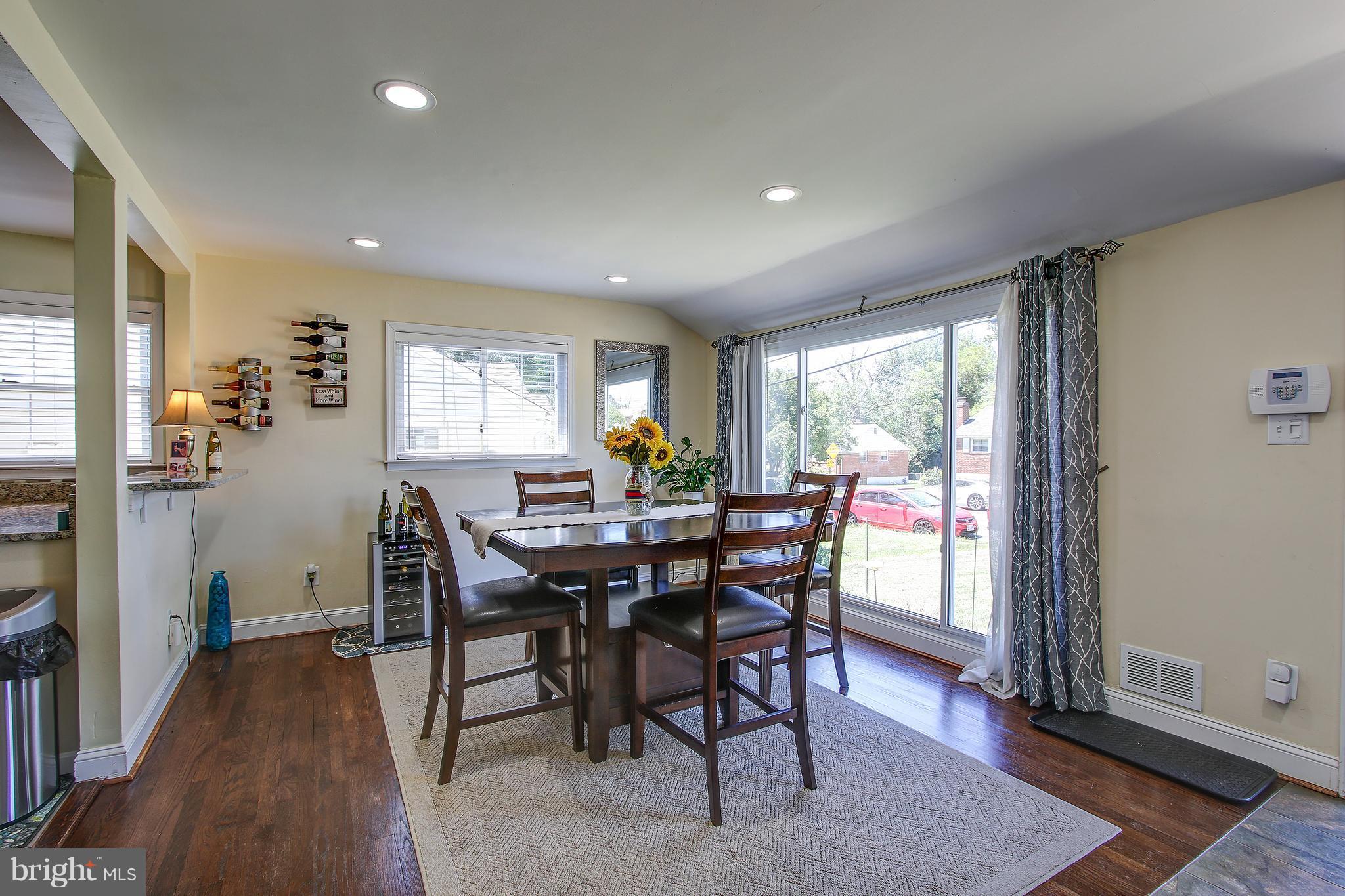 2904 Weller Road Silver Spring, MD 20906 - Photo 5 of 24 Dining Room