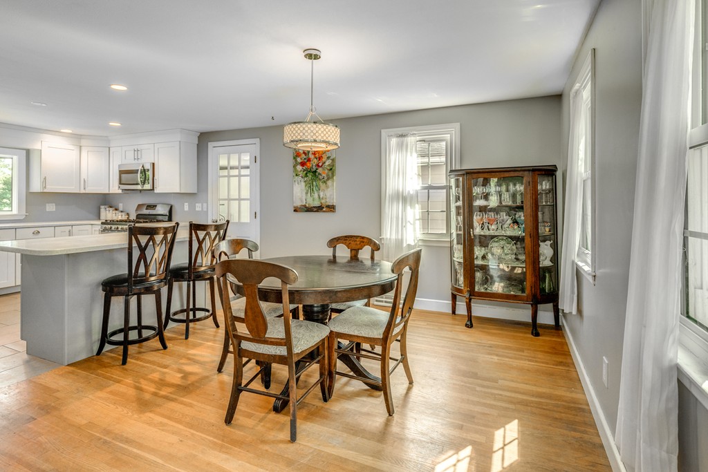 4 Daniels Road Wenham, MA 01984 - Photo 13 of 29 Gallery Image 13
