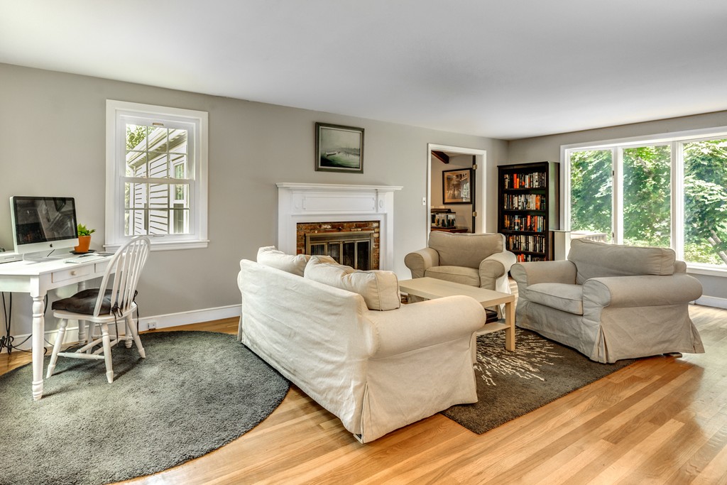 4 Daniels Road Wenham, MA 01984 - Photo 6 of 29 Gallery Image 6