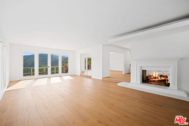 1687 Clear View Drive Beverly Hills, CA 90210 - Photo 11 of 51