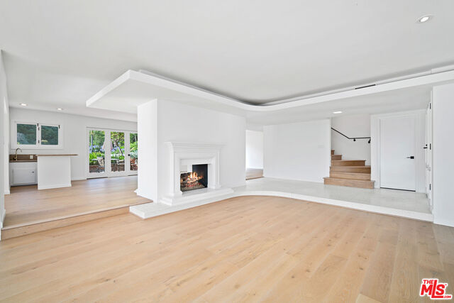 1687 Clear View Drive Beverly Hills, CA 90210 - Photo 14 of 51