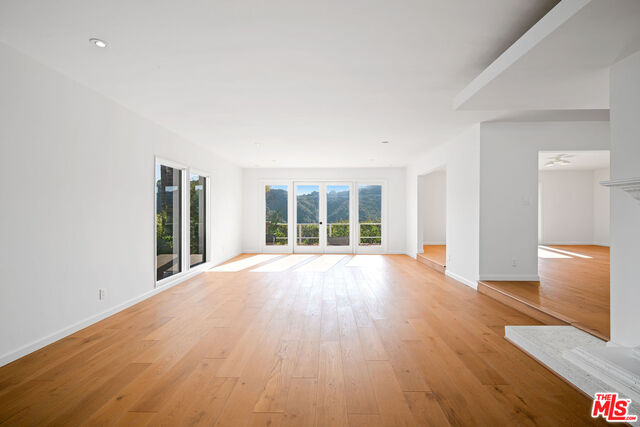 1687 Clear View Drive Beverly Hills, CA 90210 - Photo 15 of 51