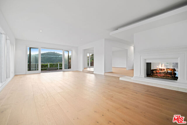 1687 Clear View Drive Beverly Hills, CA 90210 - Photo 16 of 51