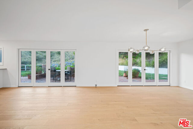 1687 Clear View Drive Beverly Hills, CA 90210 - Photo 28 of 51