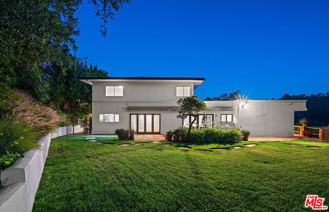 1687 Clear View Drive Beverly Hills, CA 90210 - Photo 5 of 51