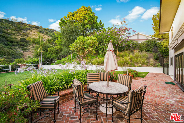 1687 Clear View Drive Beverly Hills, CA 90210 - Photo 51 of 51